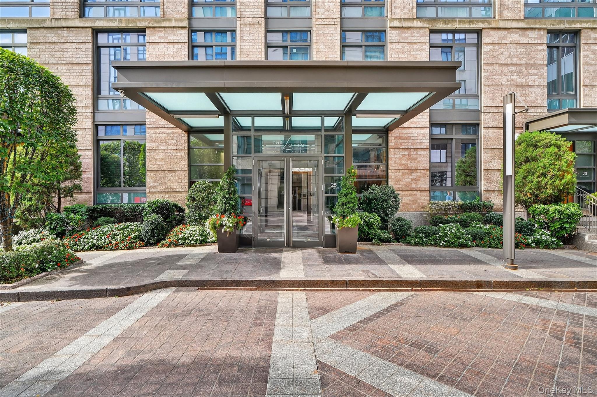 25 City Place # PHC, White Plains, NY 10601
