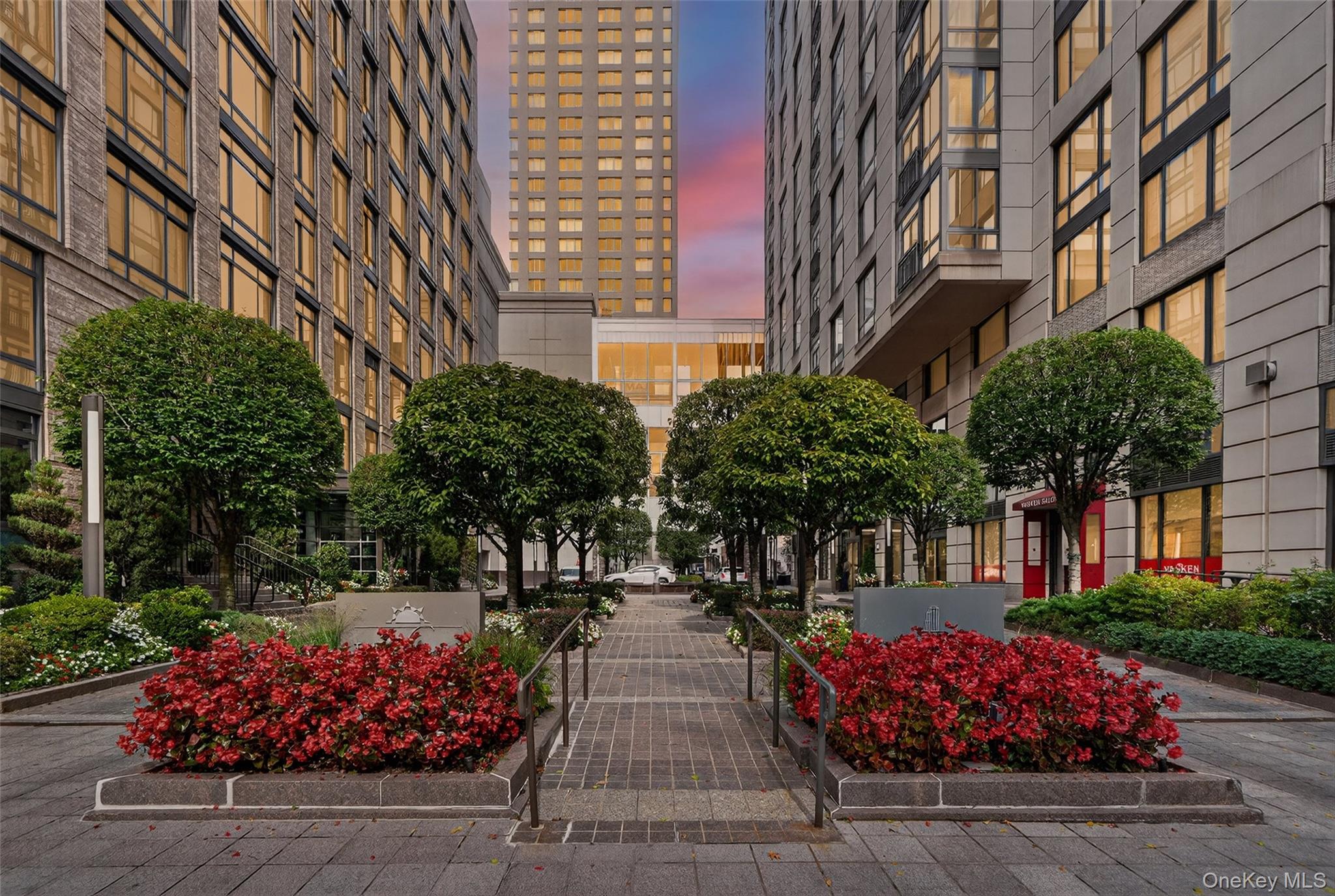 25 City Place # PHC, White Plains, NY 10601