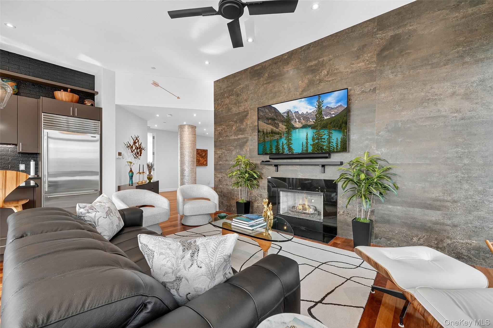 25 City Place # PHC, White Plains, NY 10601