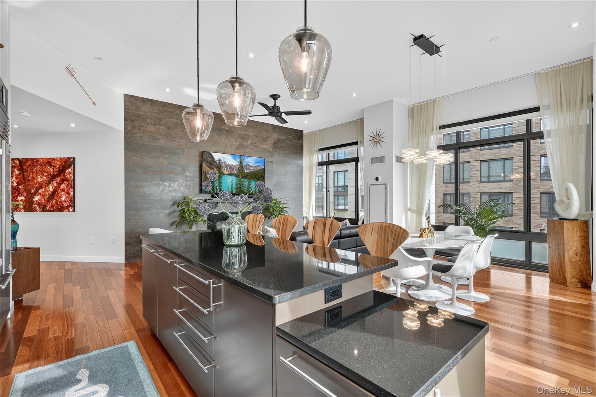 25 City Place # PHC, White Plains, NY 10601