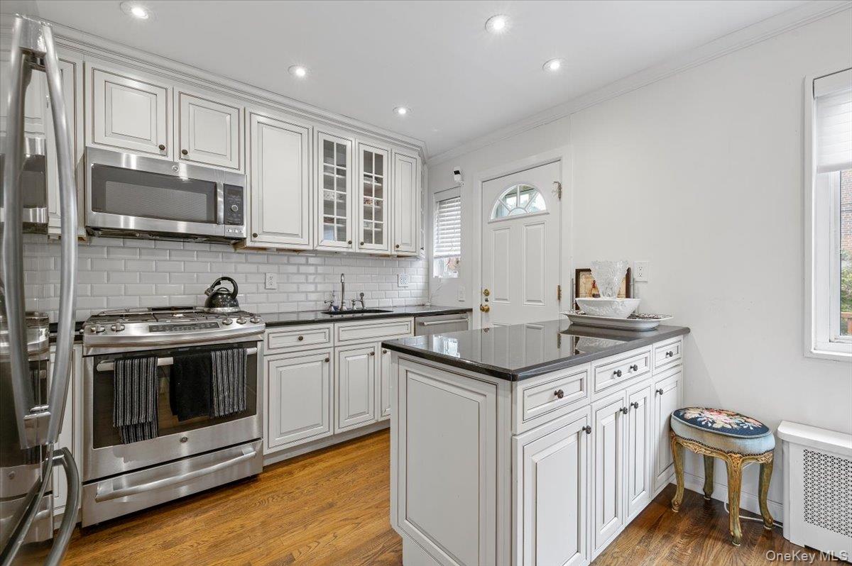 15-38 Bell Boulevard # 232, Bayside, NY 11360