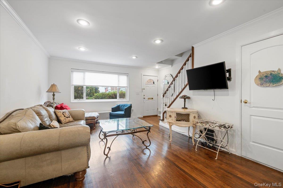 15-38 Bell Boulevard # 232, Bayside, NY 11360