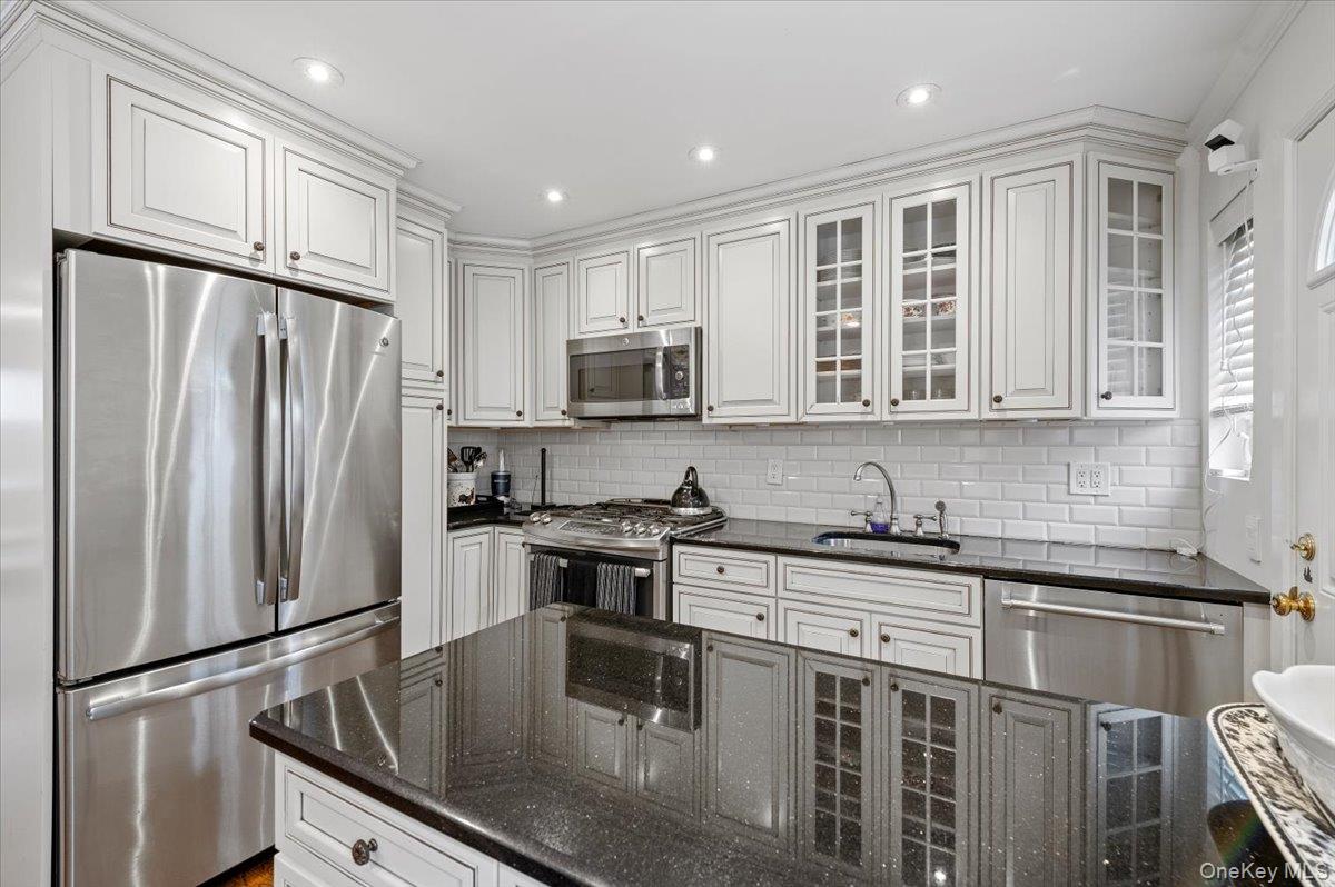 15-38 Bell Boulevard # 232, Bayside, NY 11360