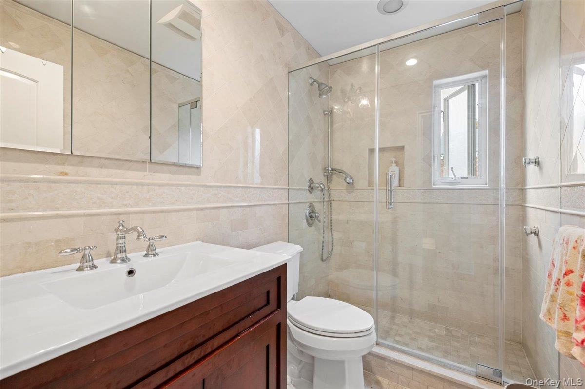 15-38 Bell Boulevard # 232, Bayside, NY 11360