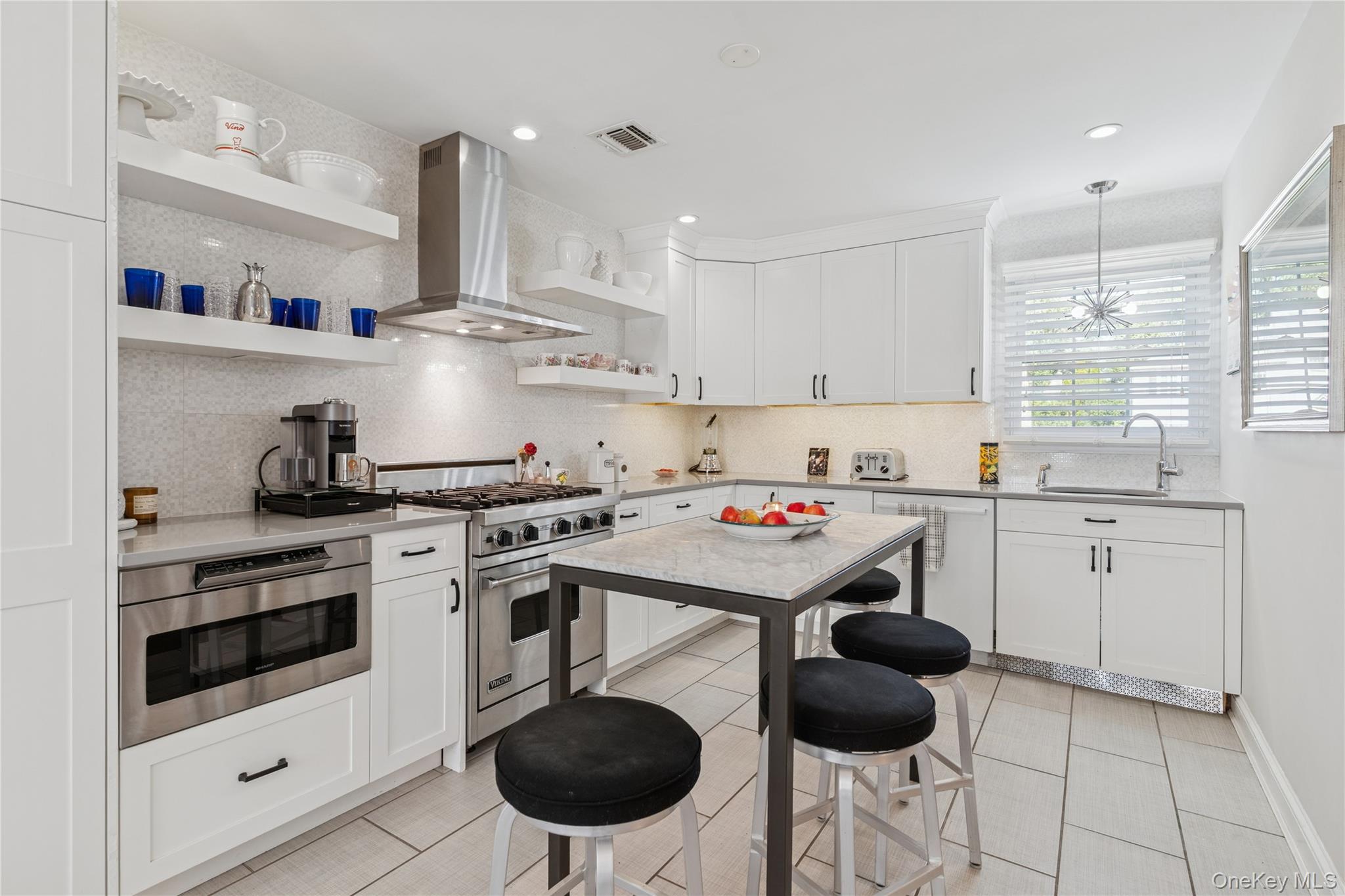 68 Kenwood Road, Garden City, NY 11530