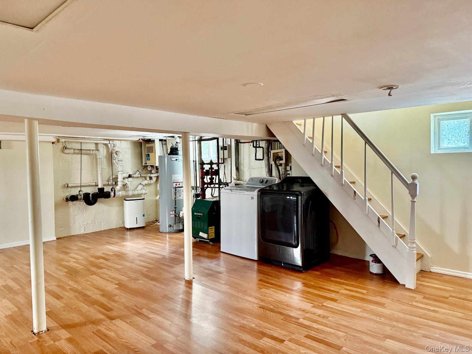 223 Jackson Avenue, Mineola, NY 11501