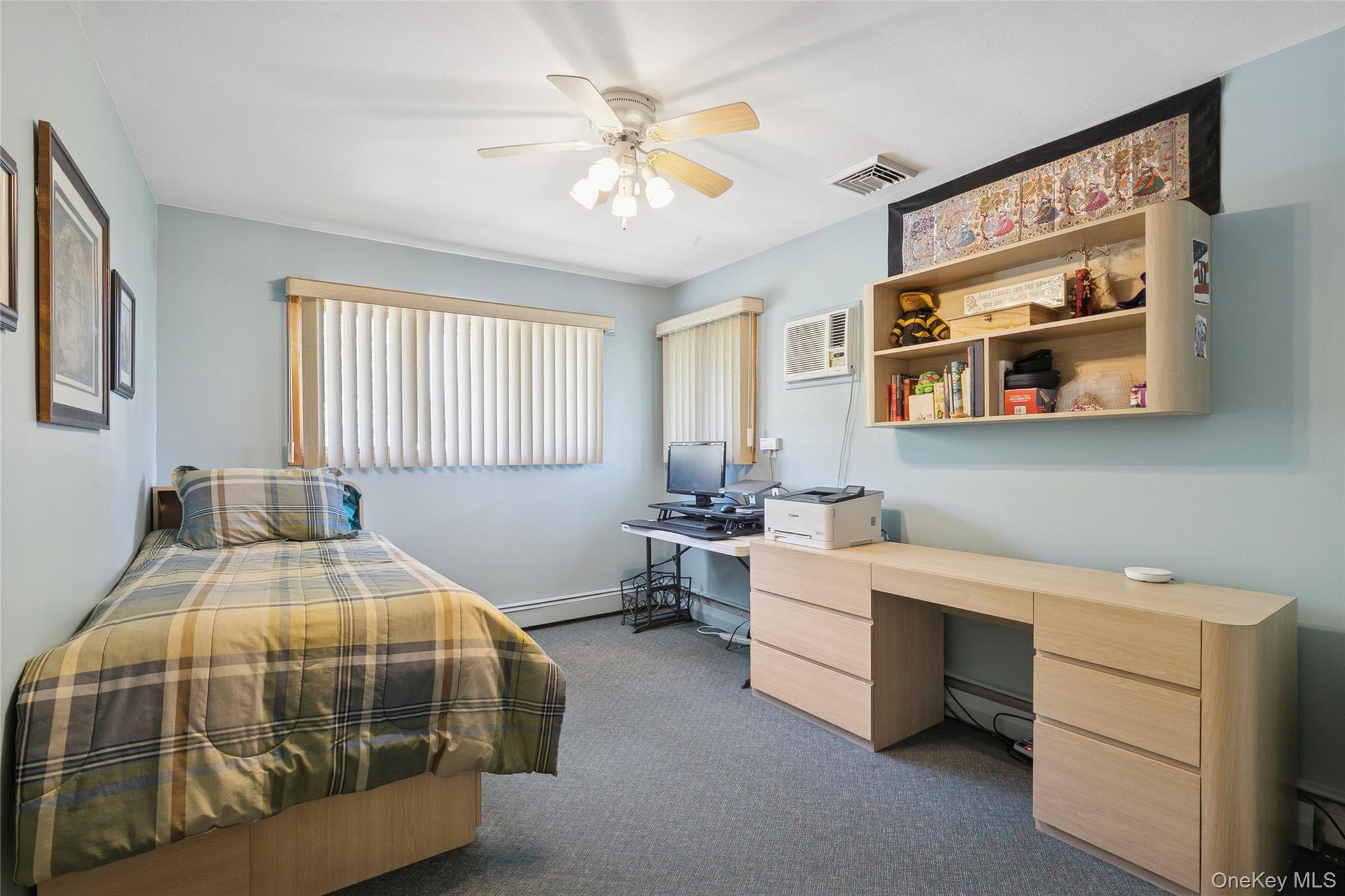 3 Wood Lane, Plainview, NY 11803