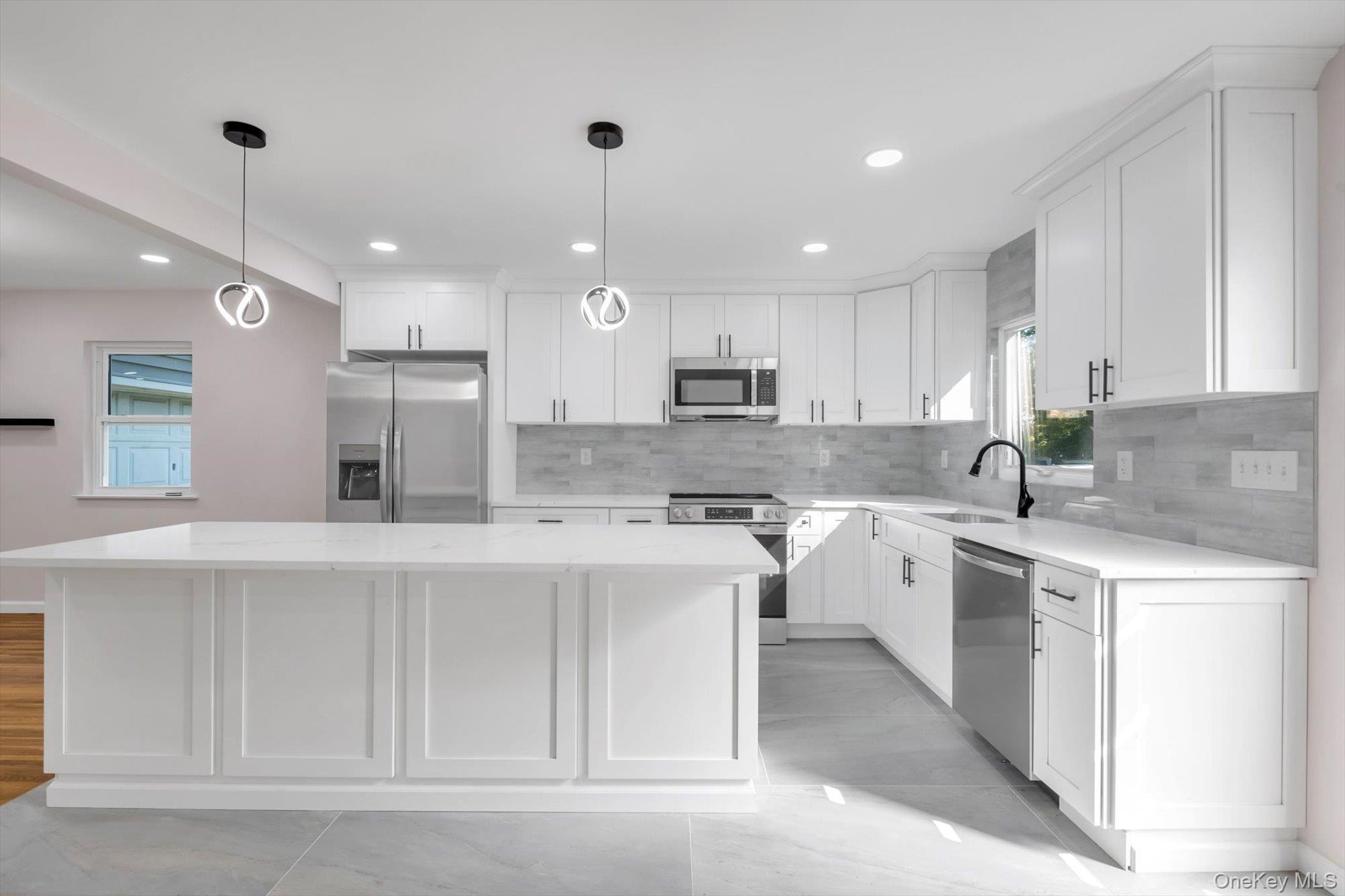 1594 Union Avenue, Hewlett, NY 11557