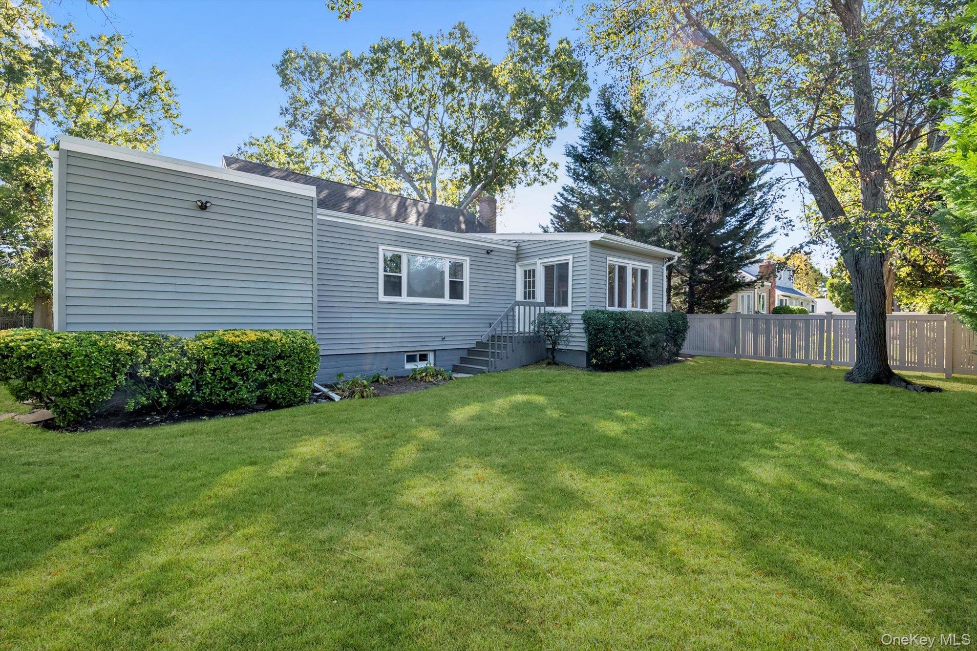 1594 Union Avenue, Hewlett, NY 11557