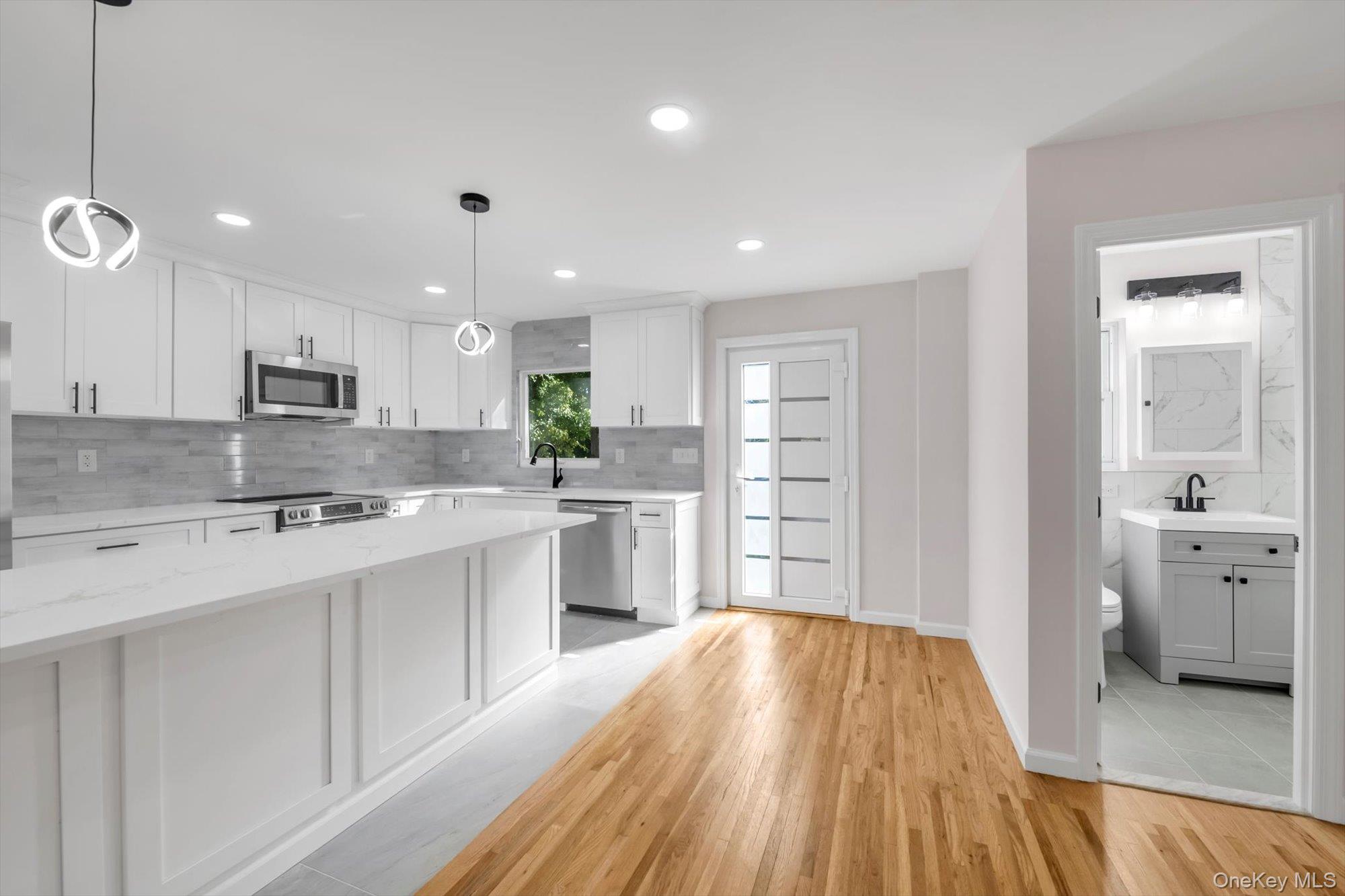 1594 Union Avenue, Hewlett, NY 11557