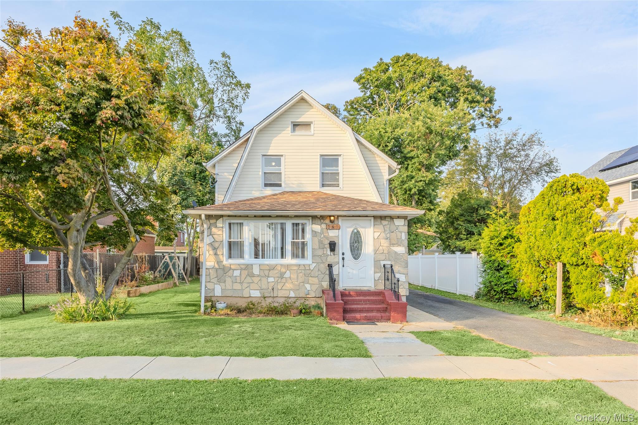 187 Botsford Street, Hempstead, NY 11550