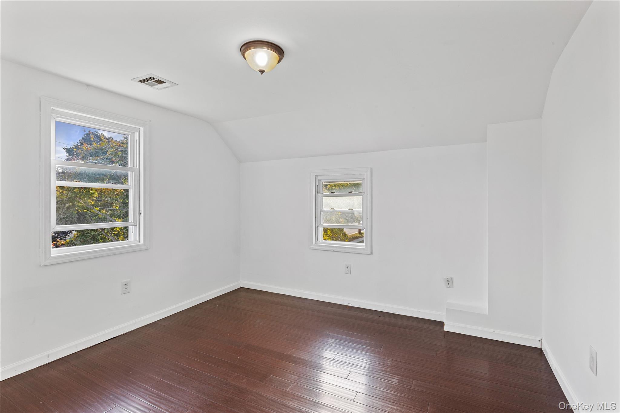 187 Botsford Street, Hempstead, NY 11550