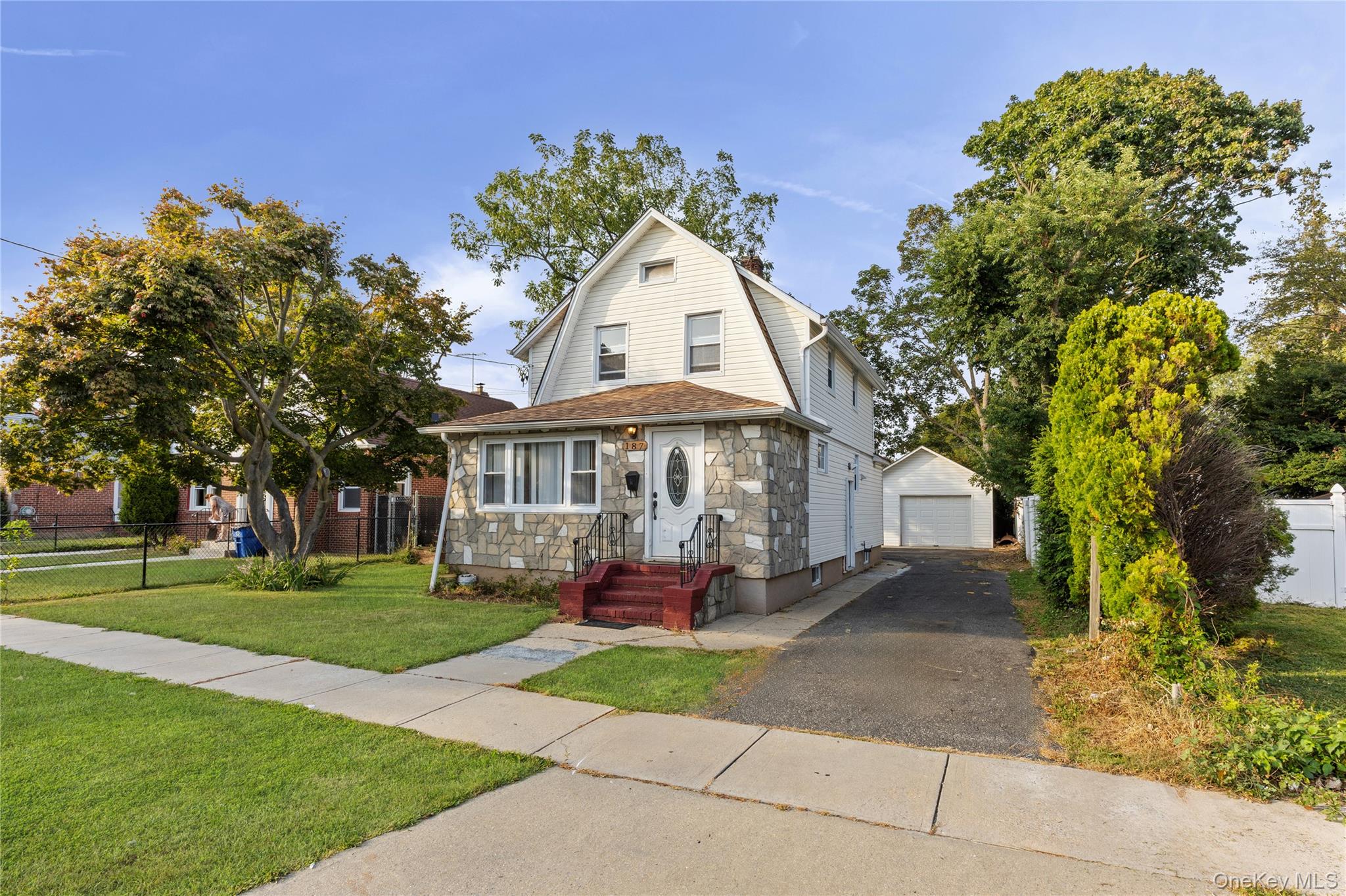 187 Botsford Street, Hempstead, NY 11550
