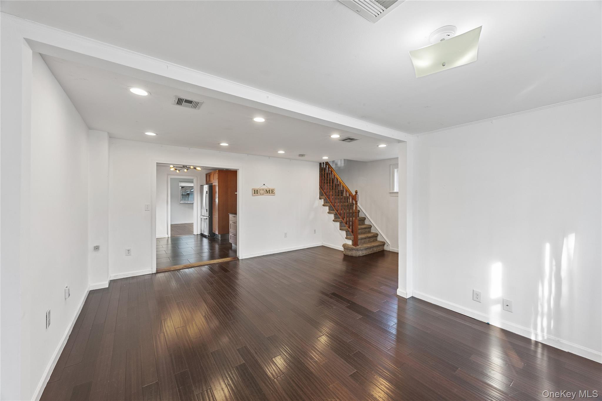 187 Botsford Street, Hempstead, NY 11550