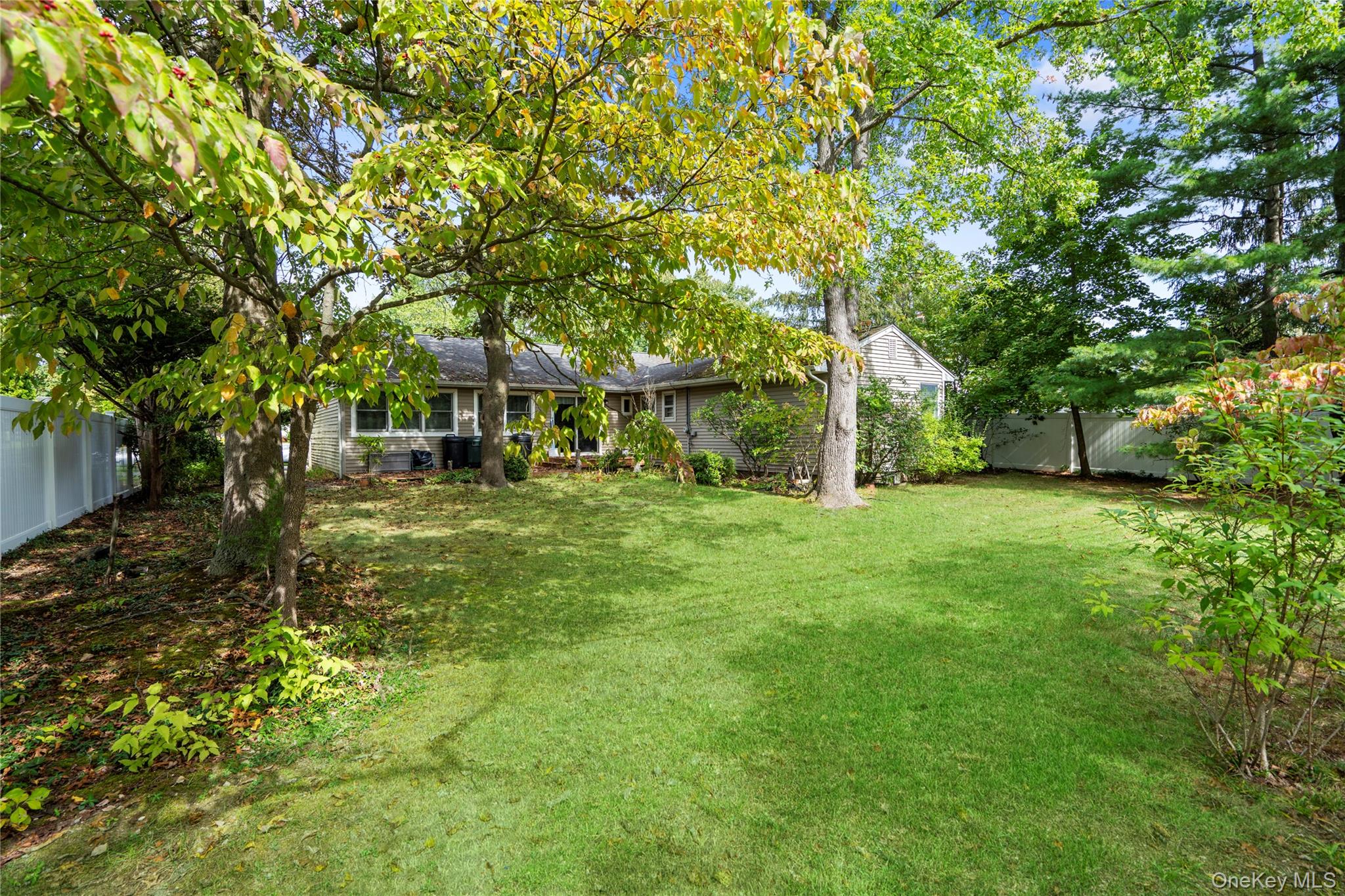 6 Violet Lane, Commack, NY 11725