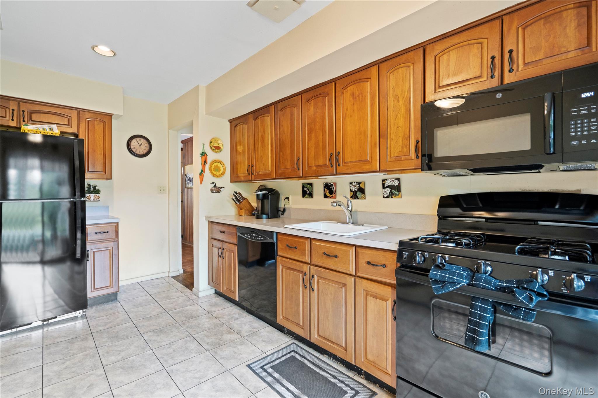 6 Violet Lane, Commack, NY 11725