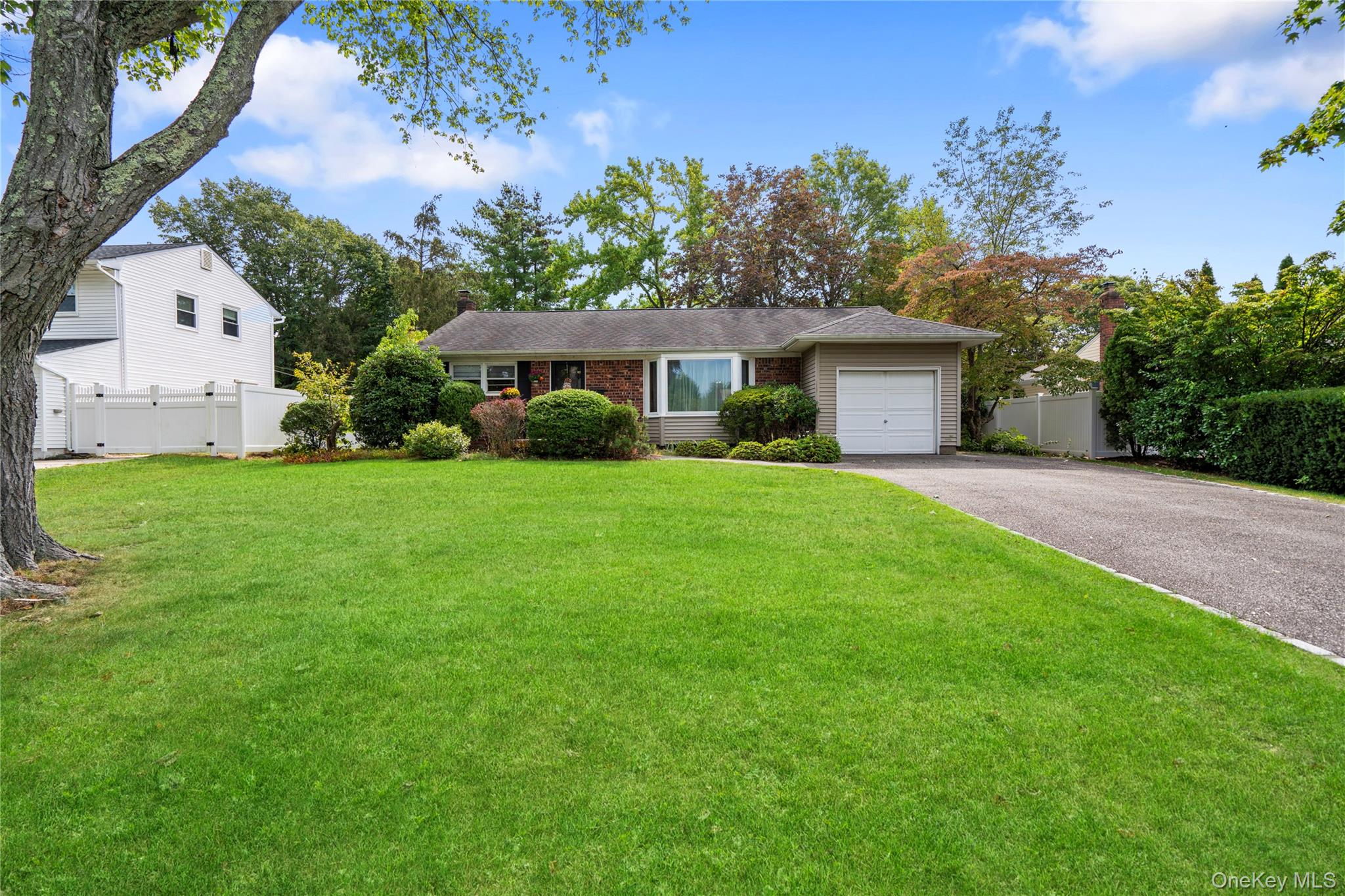 6 Violet Lane, Commack, NY 11725
