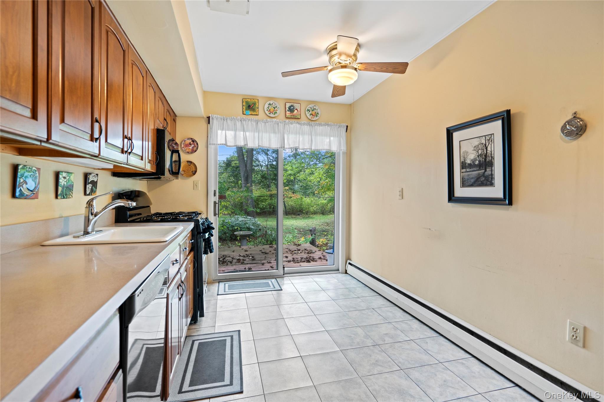 6 Violet Lane, Commack, NY 11725