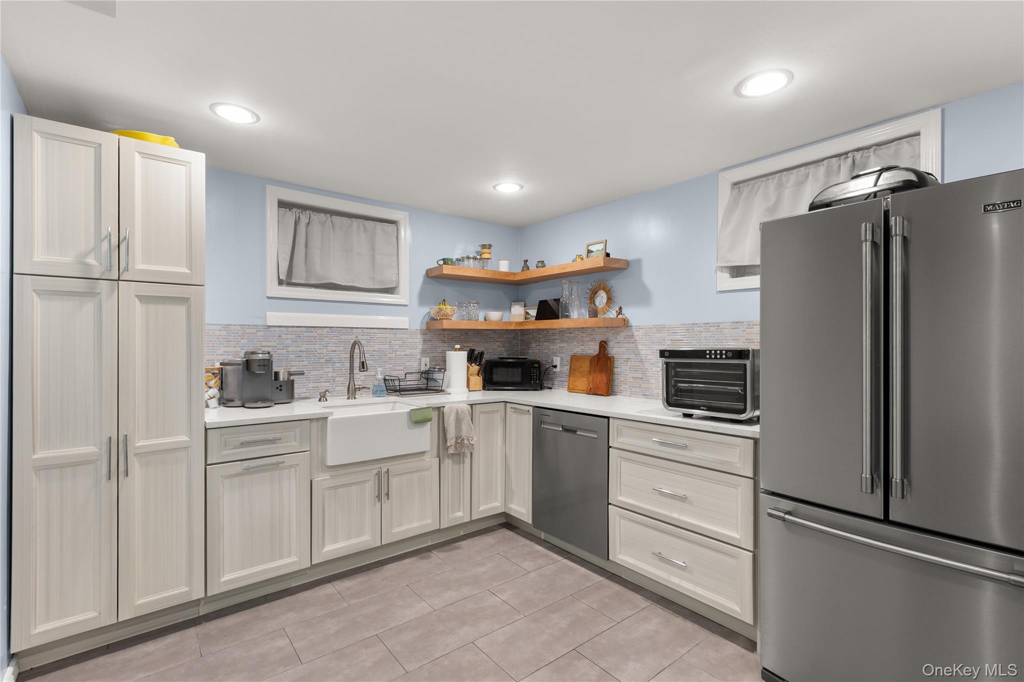 19 Blue Spruce Lane, Commack, NY 11725