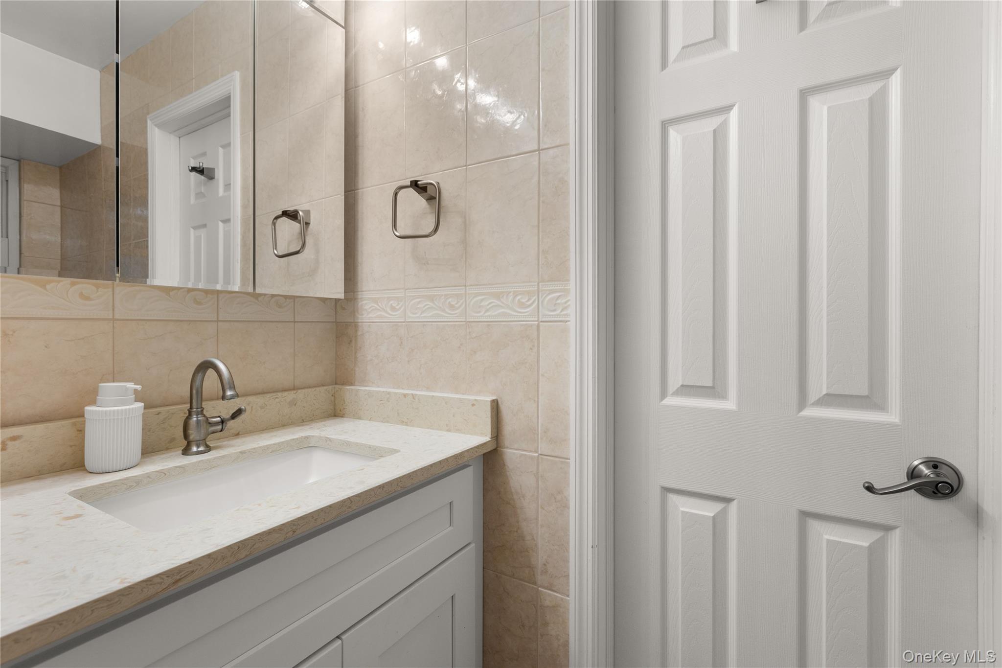 19 Blue Spruce Lane, Commack, NY 11725