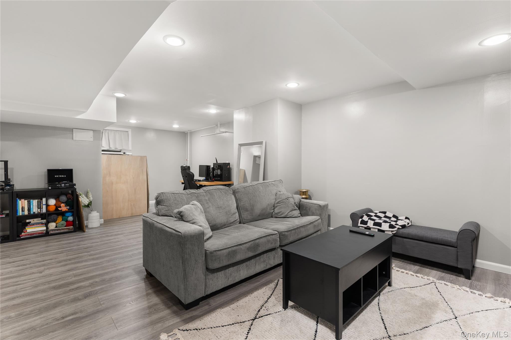 19 Blue Spruce Lane, Commack, NY 11725