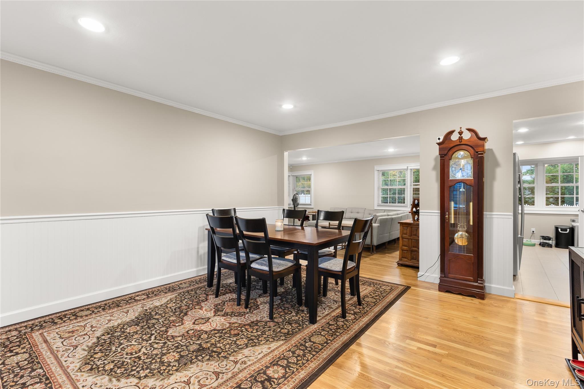 19 Blue Spruce Lane, Commack, NY 11725