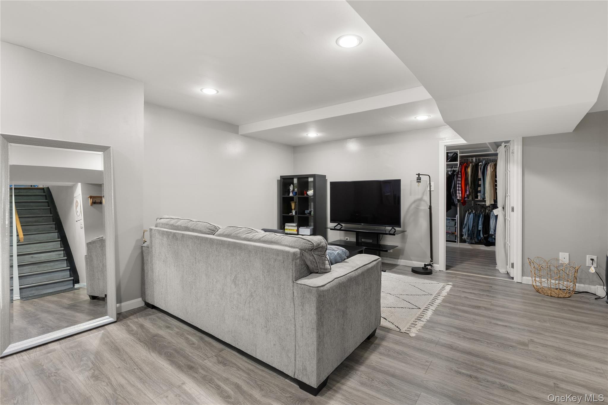 19 Blue Spruce Lane, Commack, NY 11725