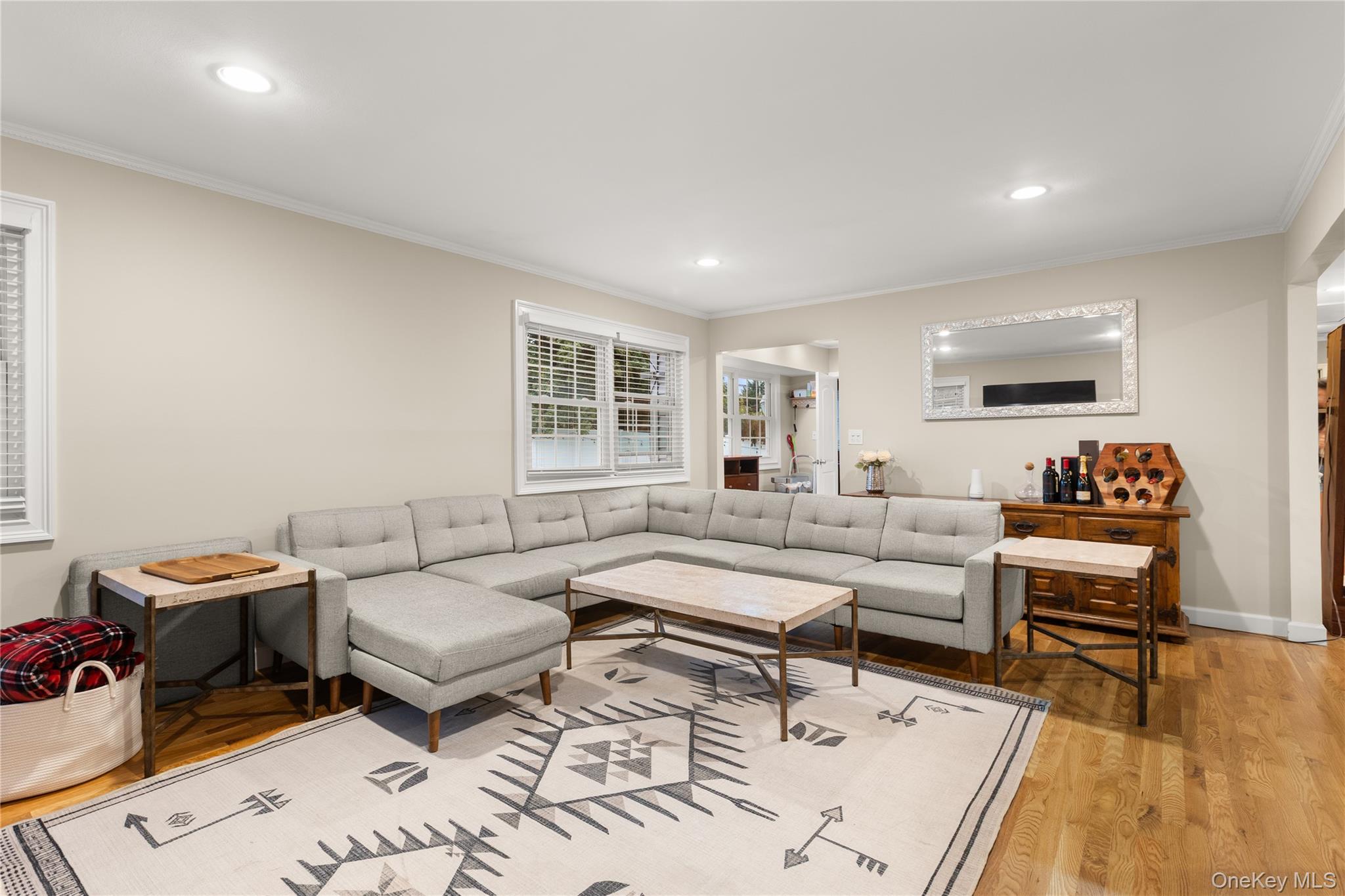 19 Blue Spruce Lane, Commack, NY 11725