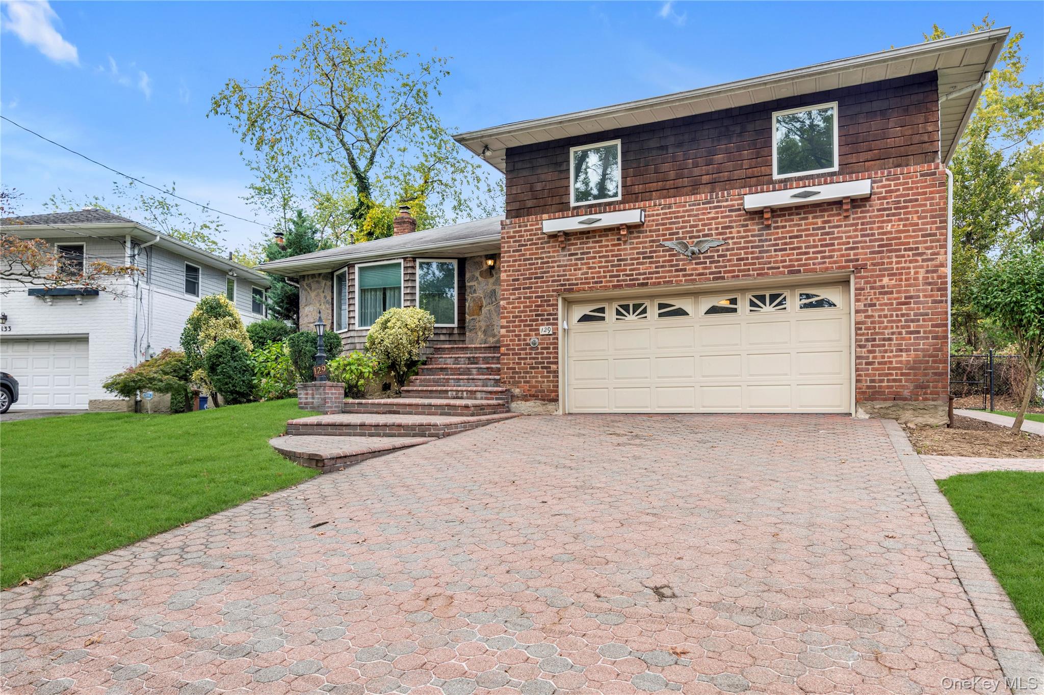 129 Gilmar Lane, Roslyn Heights, NY 11577