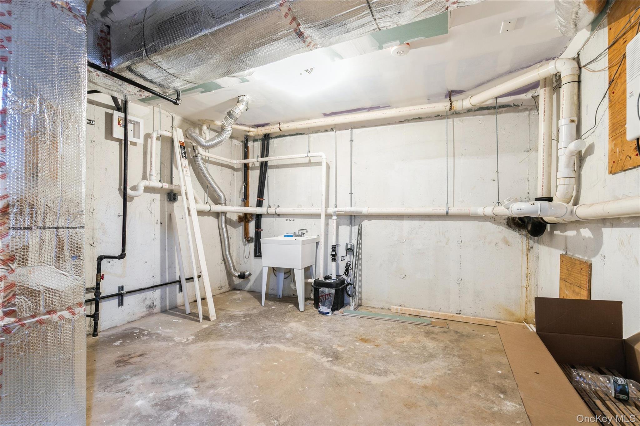 92 McKinney Street, Central Islip, NY 11722