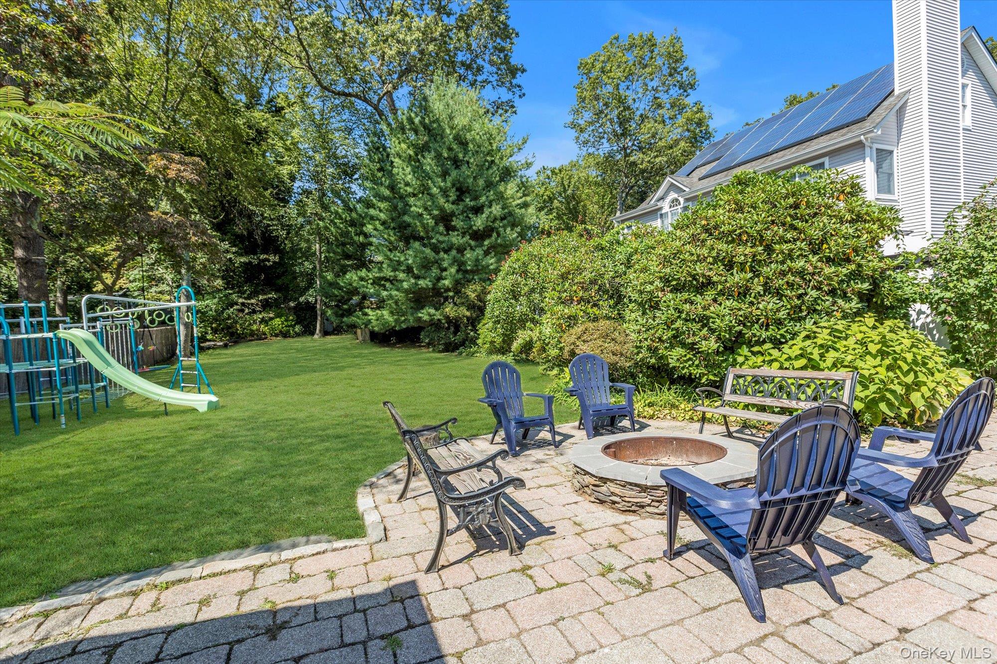 23 Birchwood Drive, Huntington Station, NY 11746