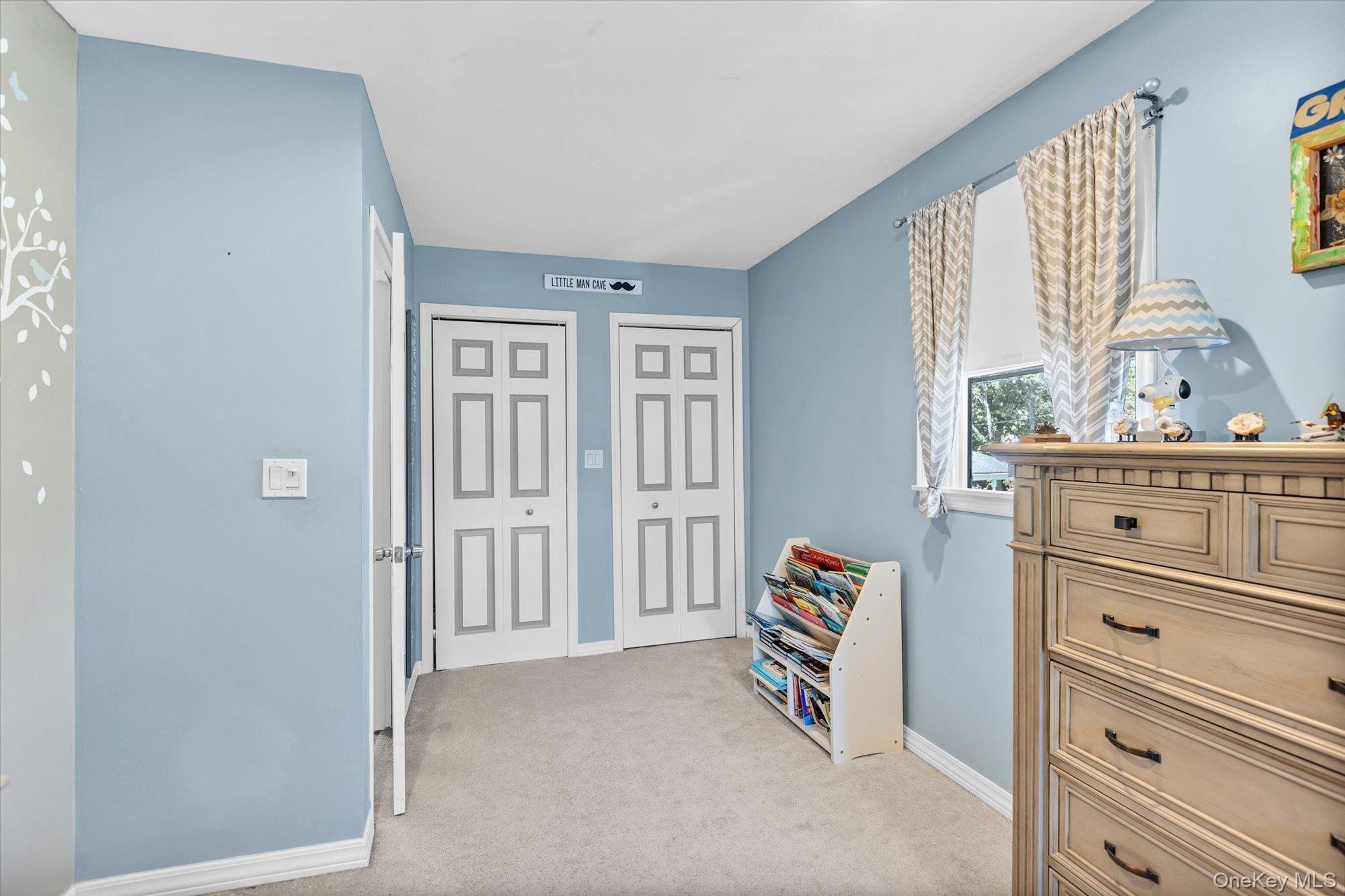 23 Birchwood Drive, Huntington Station, NY 11746