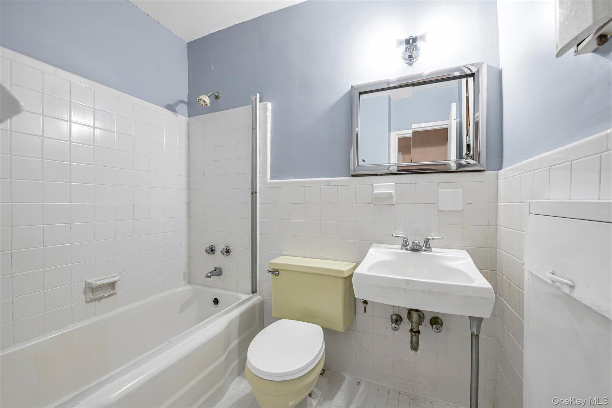 6636 Yellowstone Boulevard # 21C, Forest Hills, NY 11375