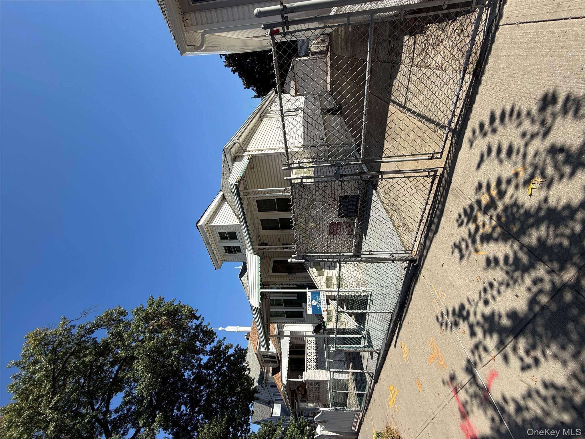 10425 126th Street, Richmond Hill, NY 11419