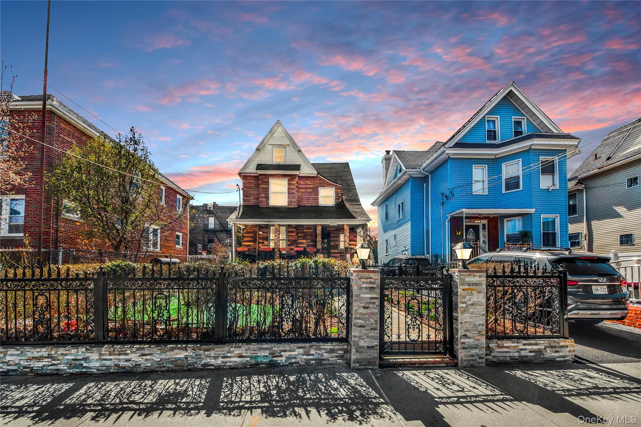 820 S Oak Drive, Bronx, NY 10467