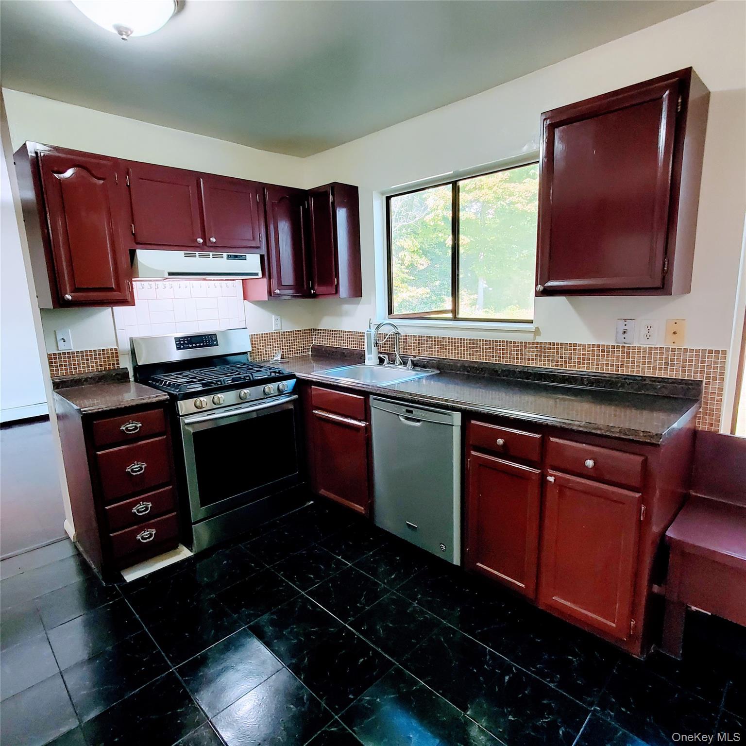 3 Hook Road # 32, Poughkeepsie, NY 12601