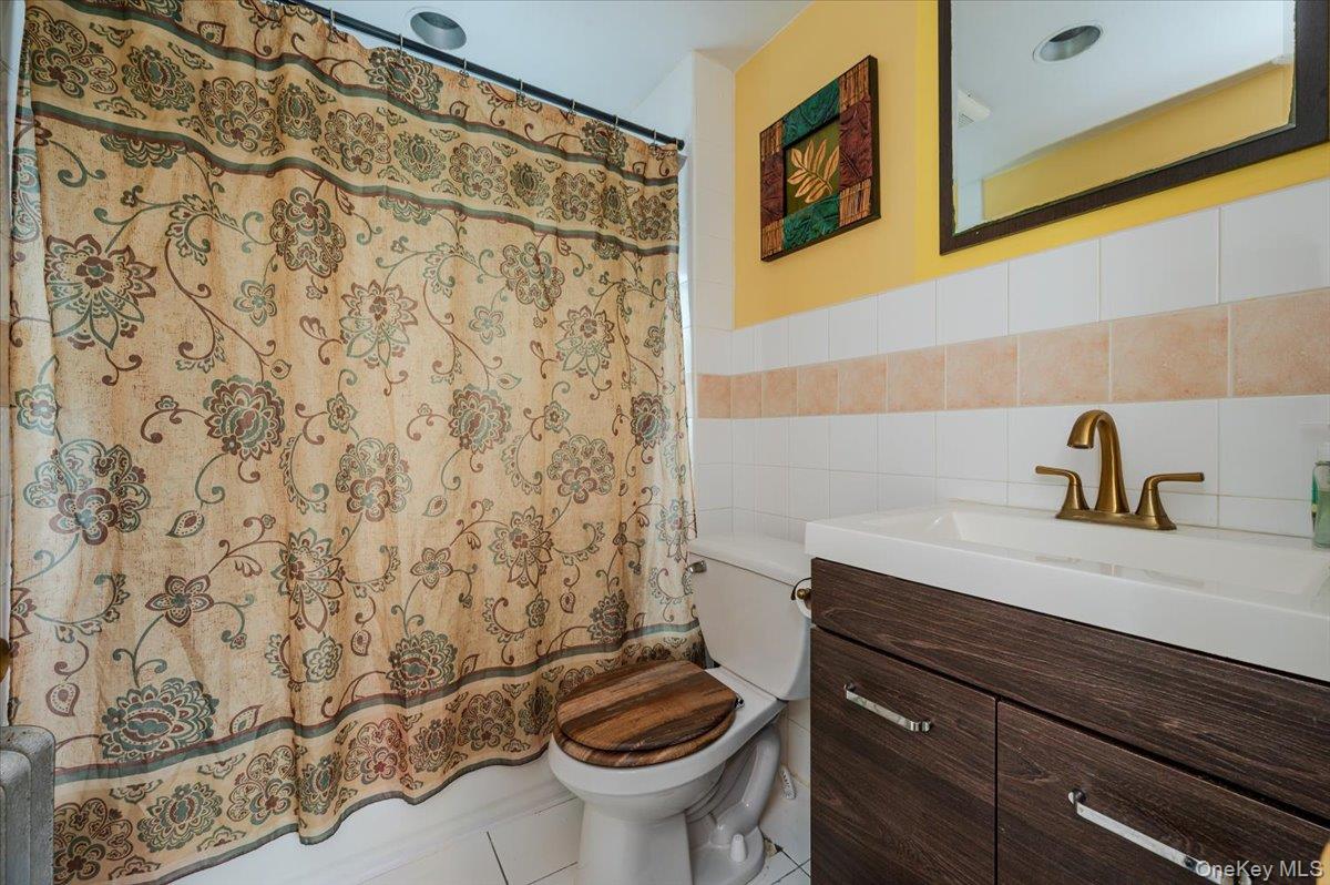 174 Hoffman Avenue, Elmont, NY 11003