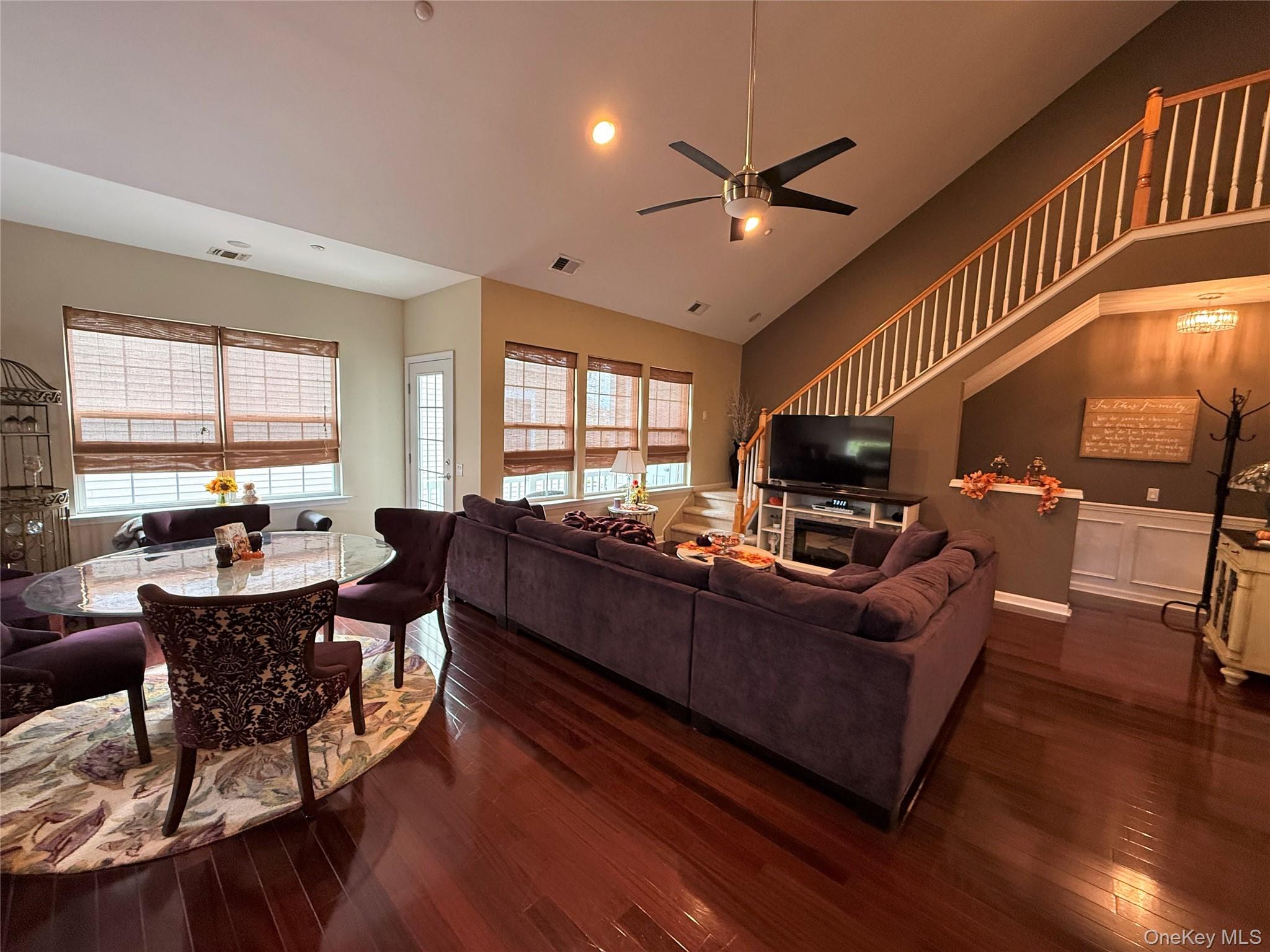 24 Strangford Court, Oceanside, NY 11572