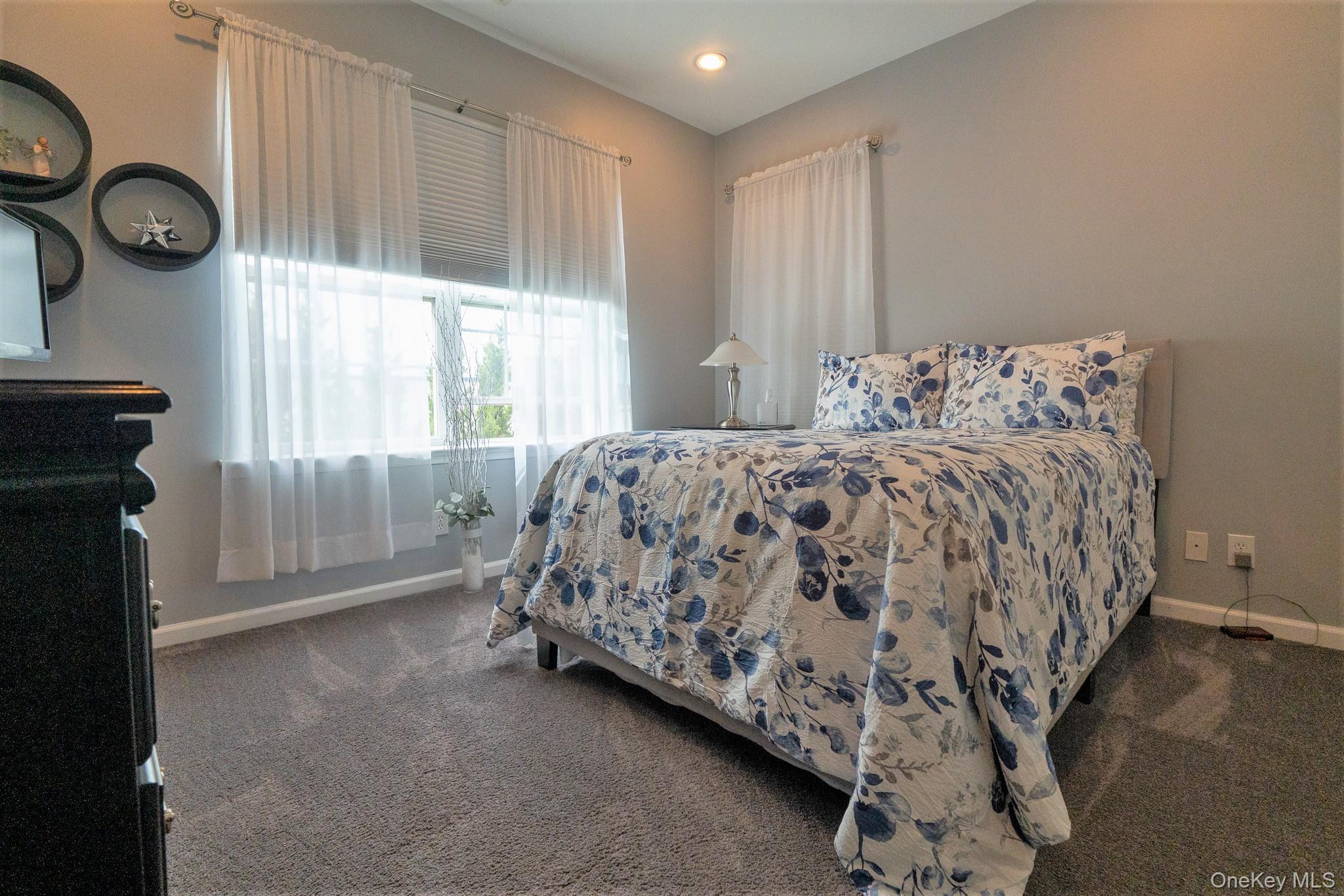 24 Strangford Court, Oceanside, NY 11572