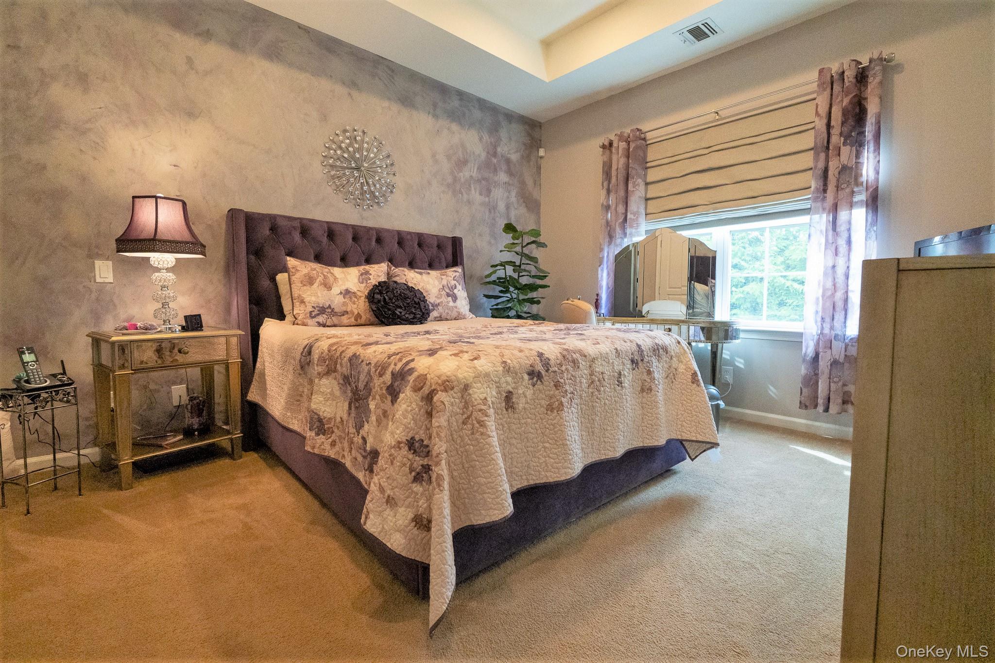 24 Strangford Court, Oceanside, NY 11572