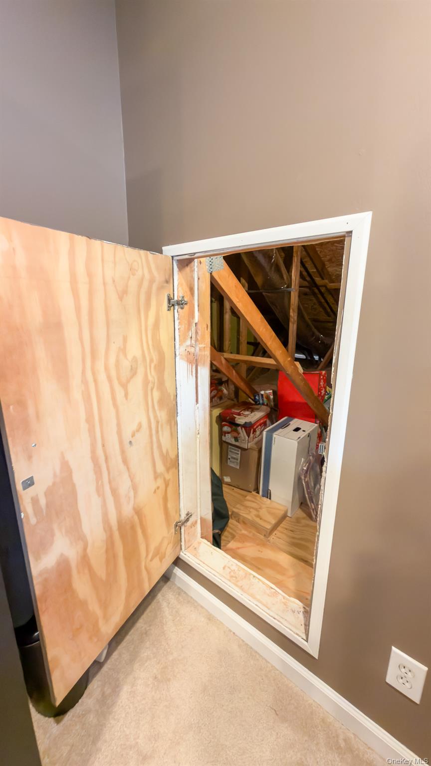 24 Strangford Court, Oceanside, NY 11572