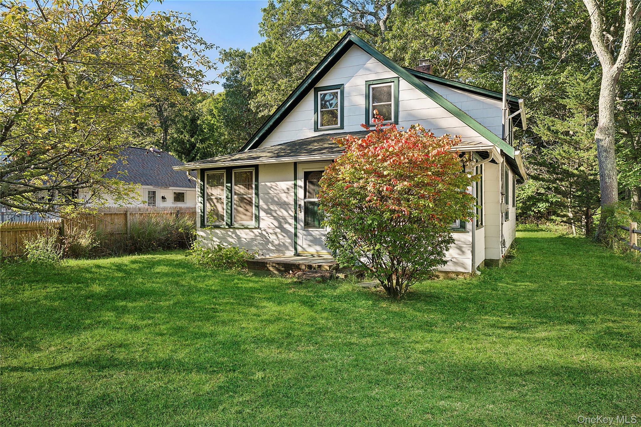 2230 Sigsbee Road, Mattituck, NY 11952