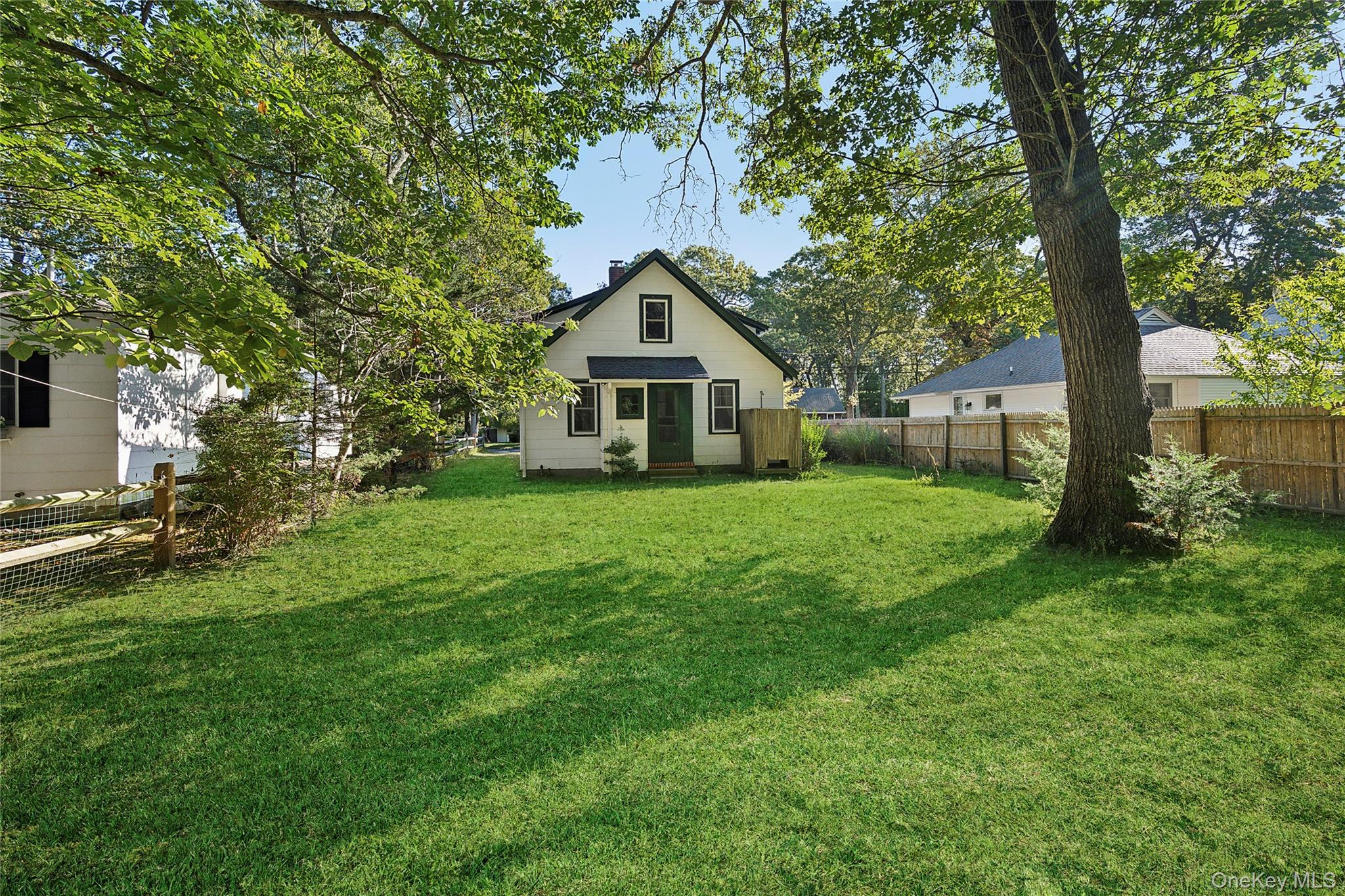 2230 Sigsbee Road, Mattituck, NY 11952