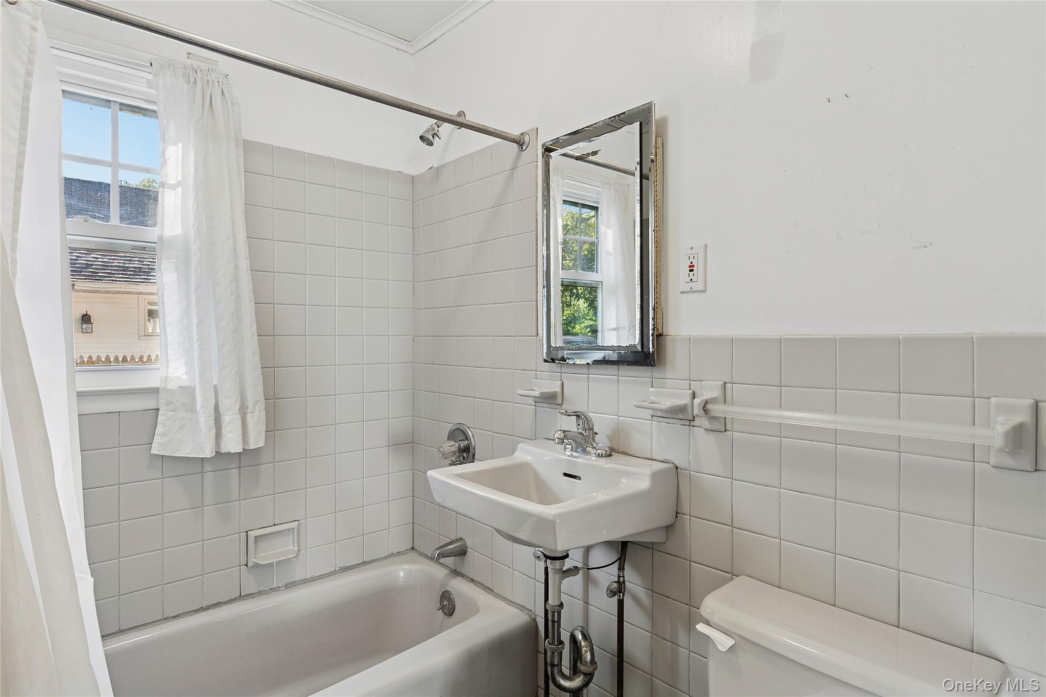 2230 Sigsbee Road, Mattituck, NY 11952