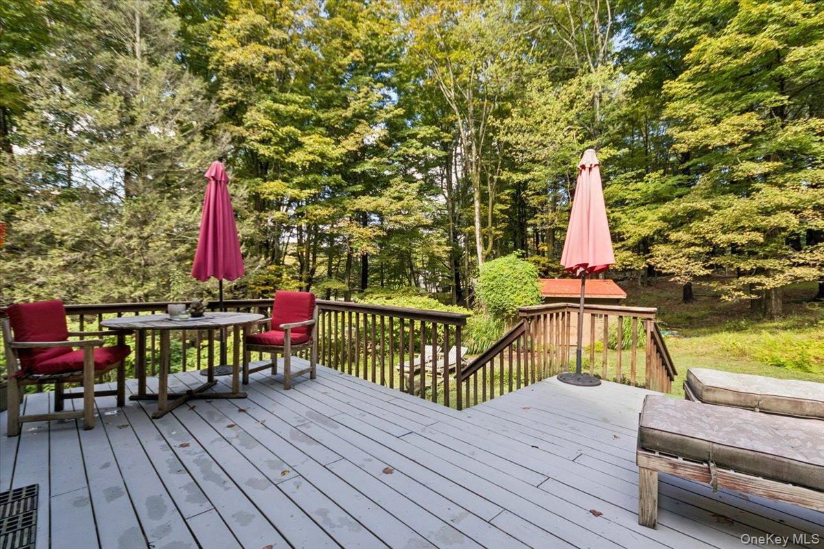 826 Buck Road, Stone Ridge, NY 12484