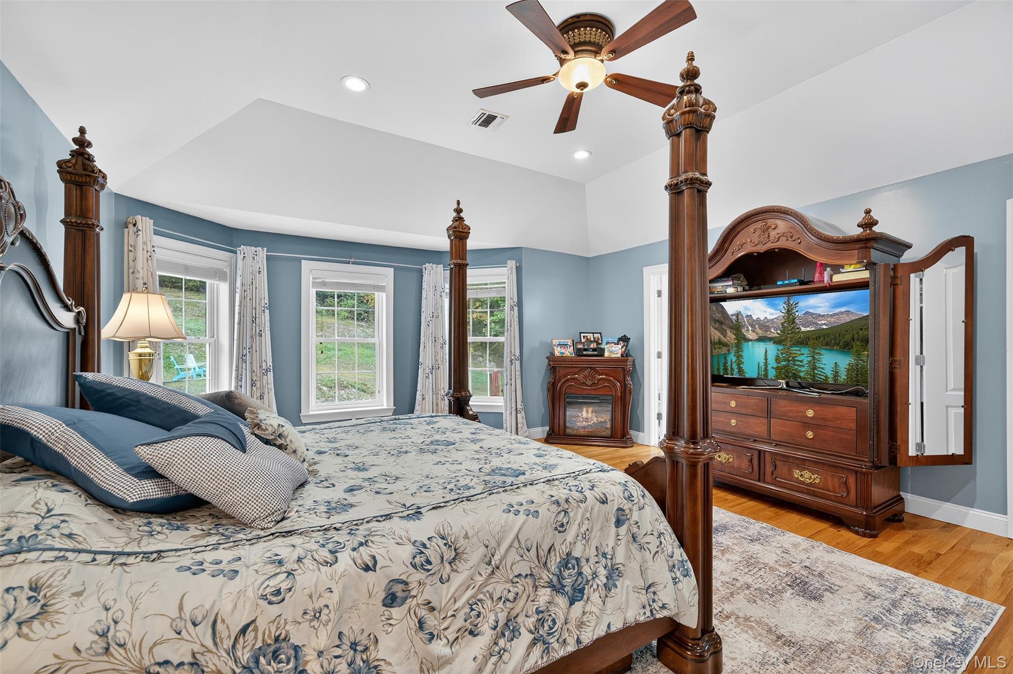 2 Pond Ridge Crossing, Newburgh, NY 12550