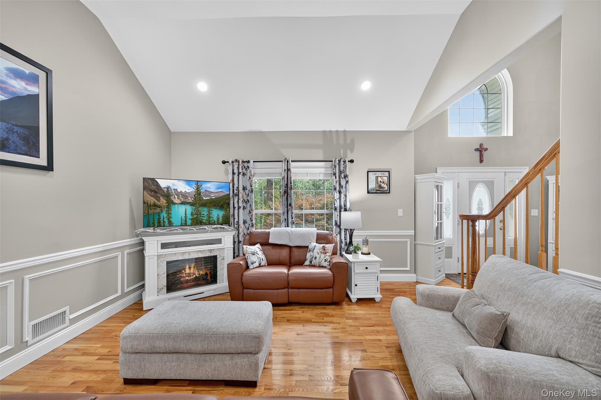 2 Pond Ridge Crossing, Newburgh, NY 12550