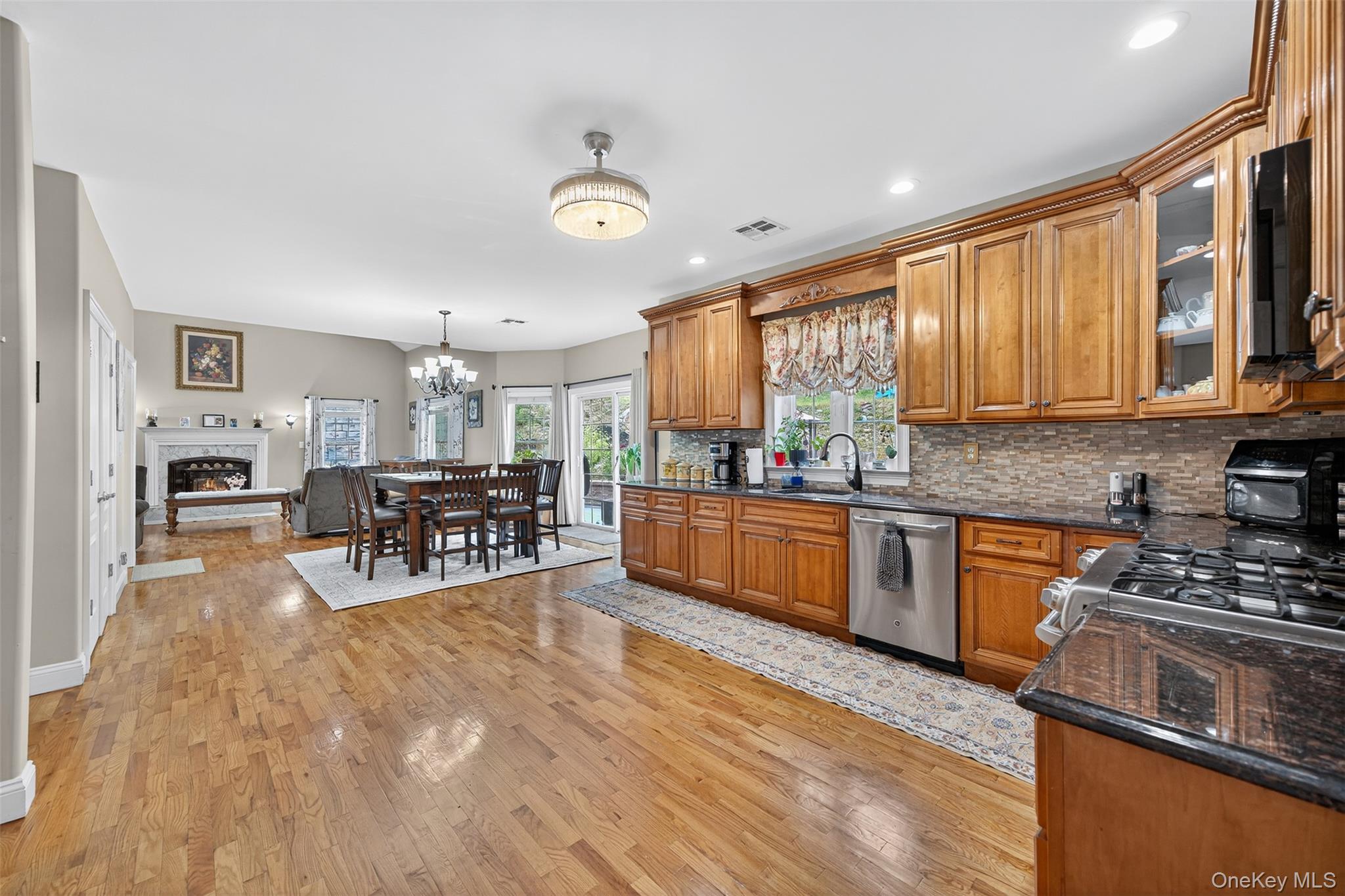 2 Pond Ridge Crossing, Newburgh, NY 12550