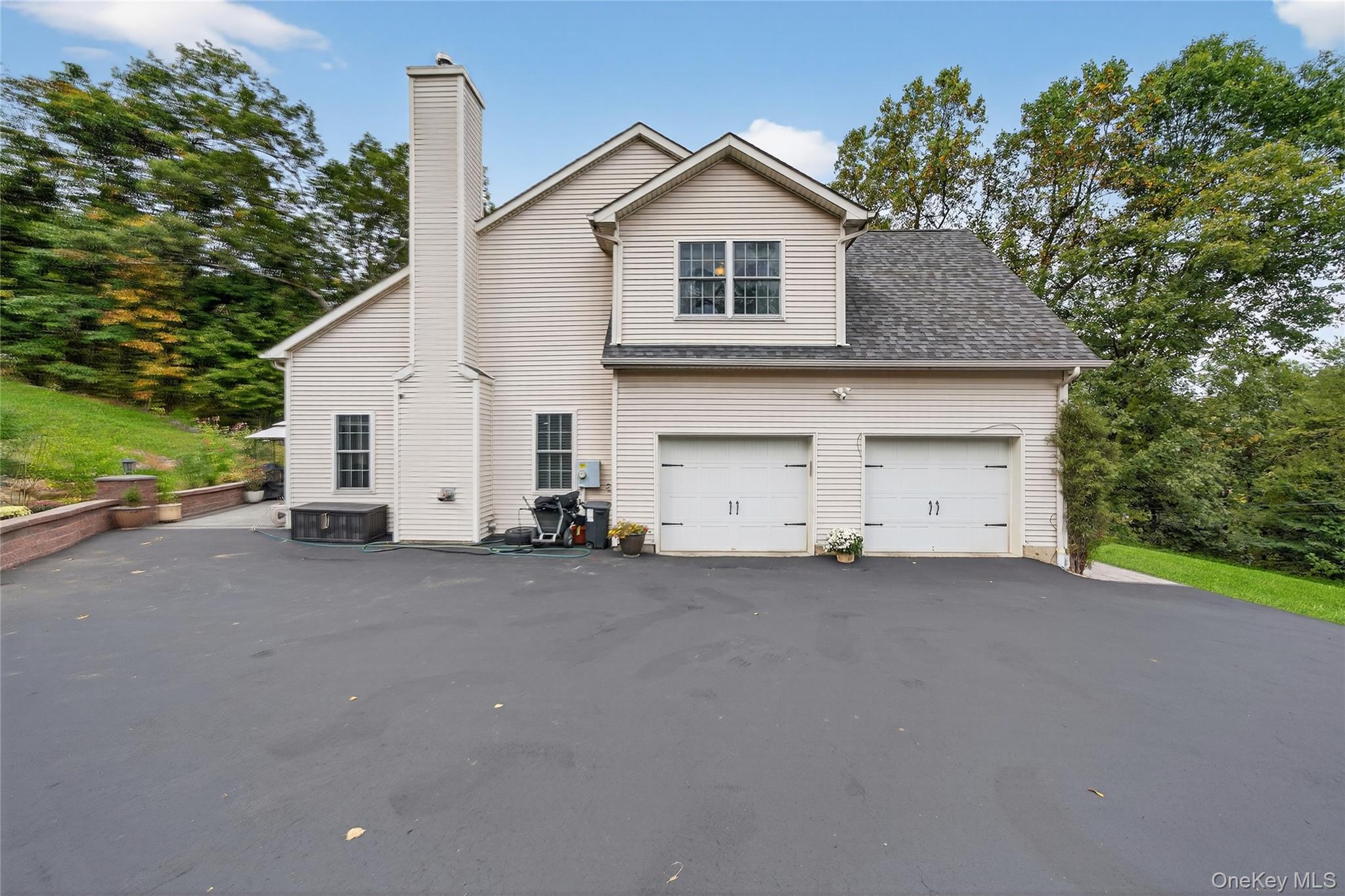 2 Pond Ridge Crossing, Newburgh, NY 12550