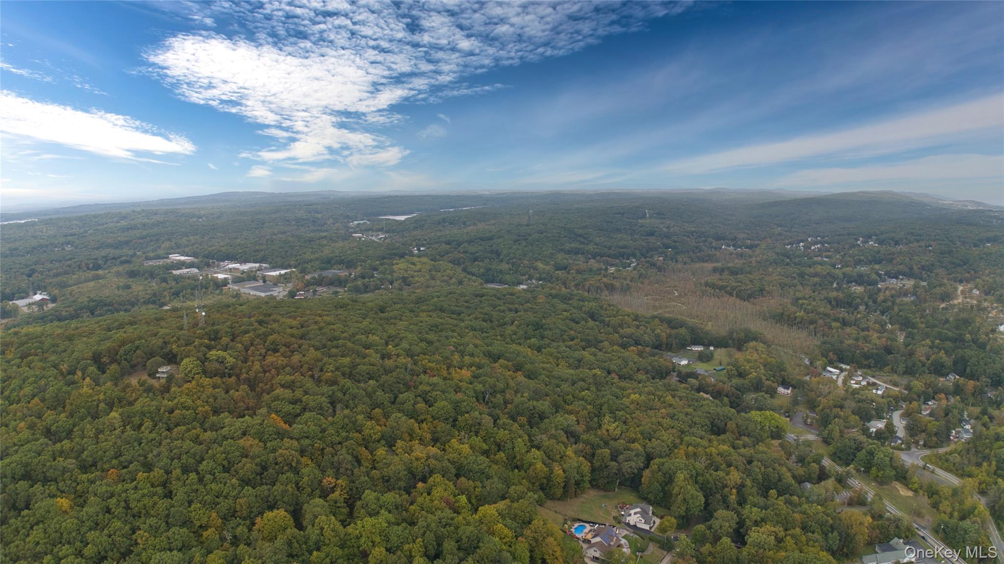 2 Pond Ridge Crossing, Newburgh, NY 12550